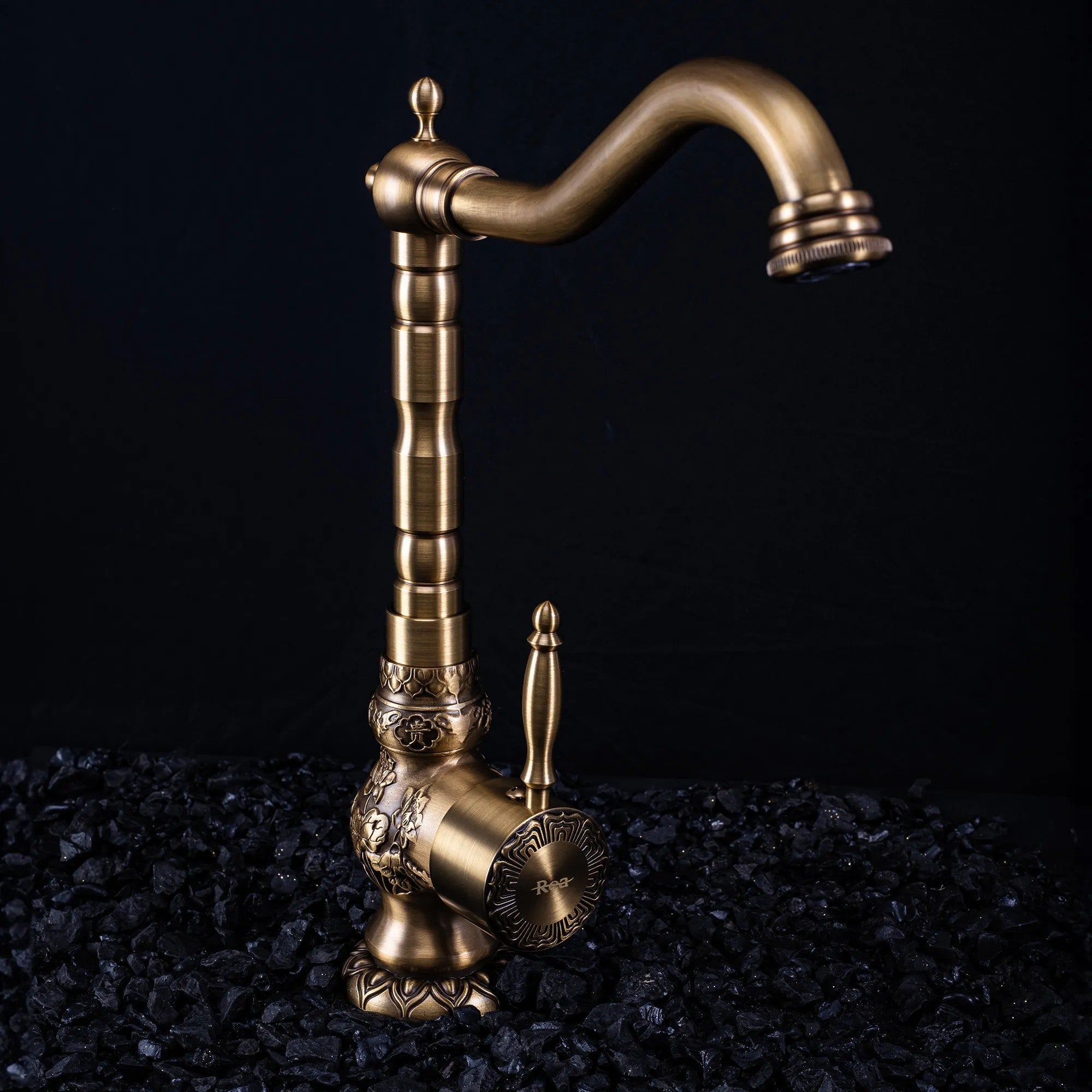 Konyhai Fürdőszobai Csaptelep Rea VENICE Antique Bronze 2