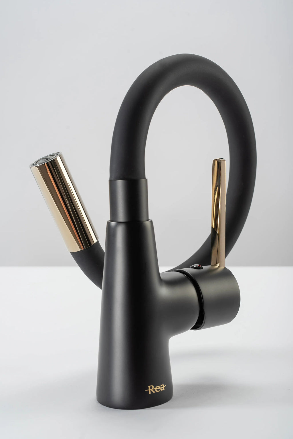 Konyhai Csaptelep Rea ICON Black/Gold 2