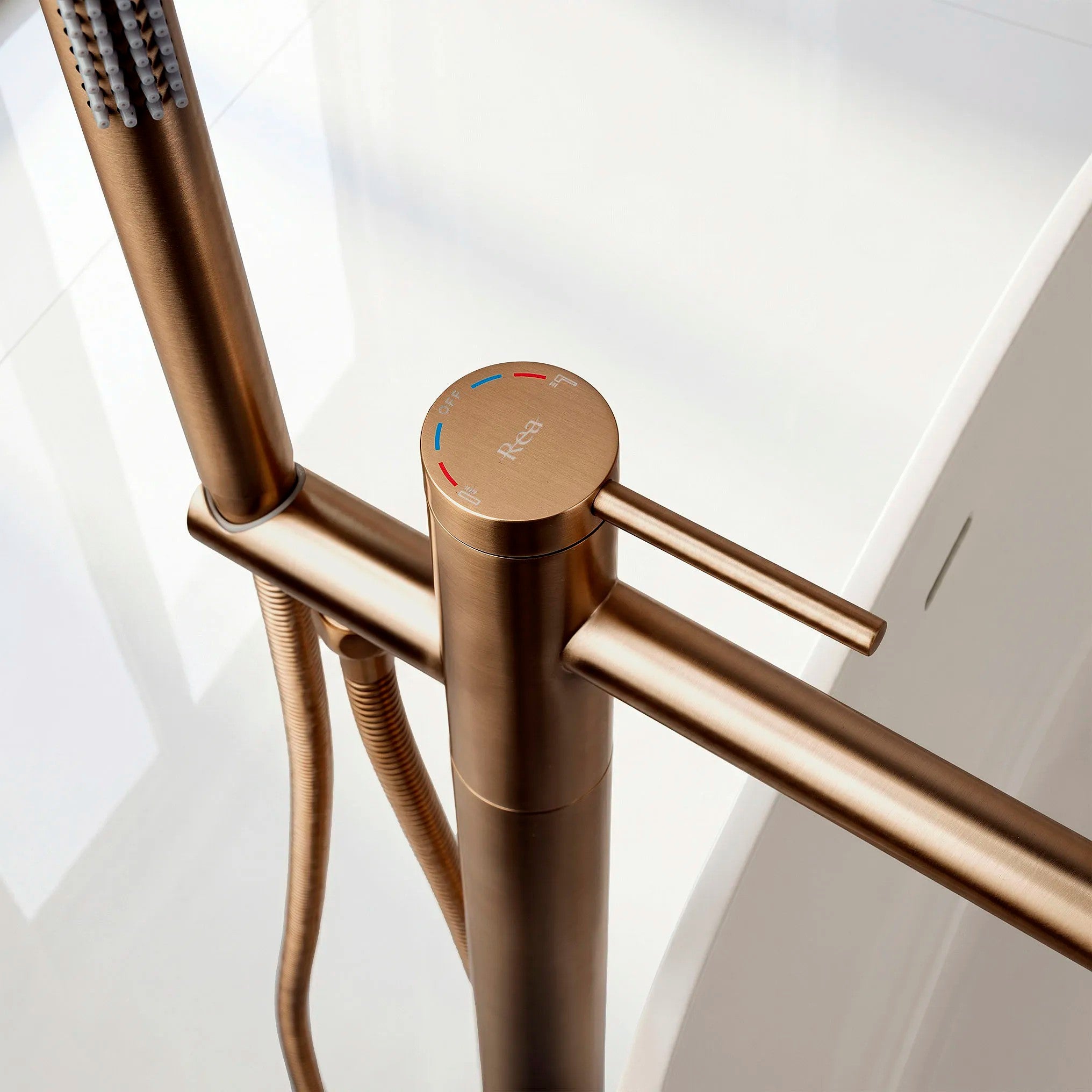 Szabadon Álló Padló Csaptelep Rea Clif Brush Copper 3