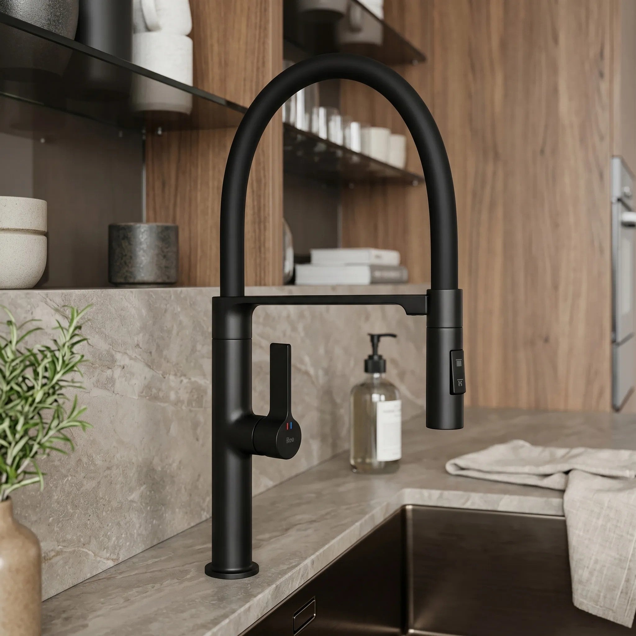 Konyhai Csaptelep REA Lago Black 4