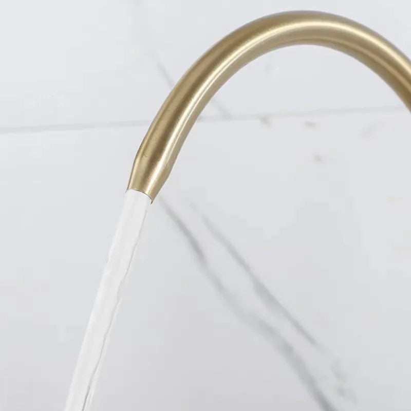Konyhai Csaptelep Rea Eco Fresh BRUSH GOLD 4