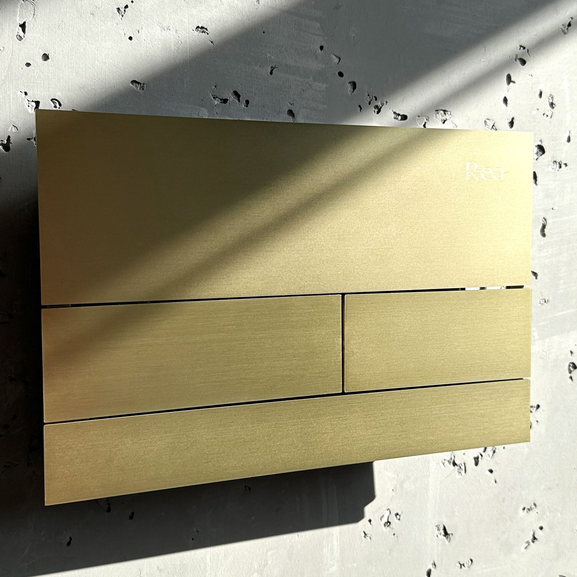 Wc Öblítő Gomb Rea T Gold Brush 4