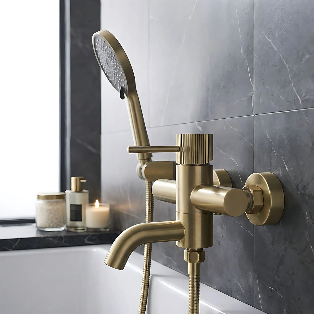 Fürdőkád Csaptelep Rea Lungo Stripe Gold Brush 5
