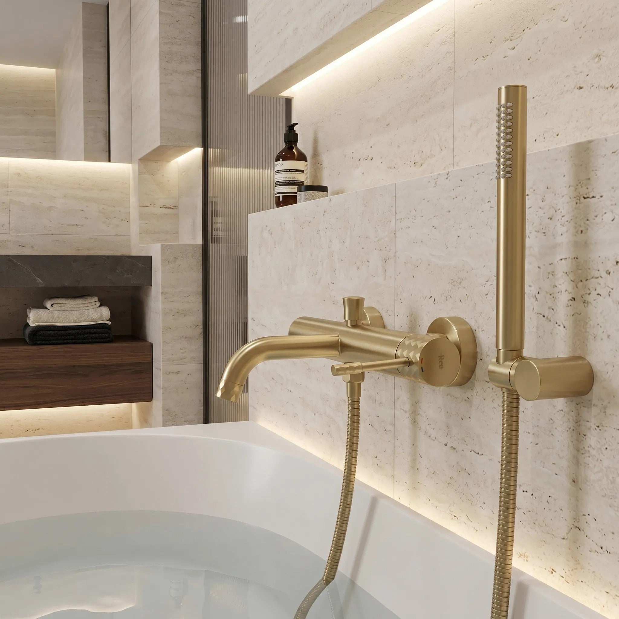 Fürdőkád Csaptelep Rea Lungo Diamond Brush Gold 6