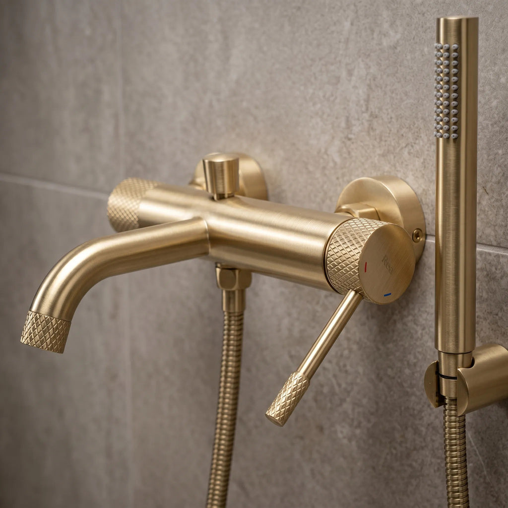 Fürdőkád Csaptelep REA Venti Brush Gold 6