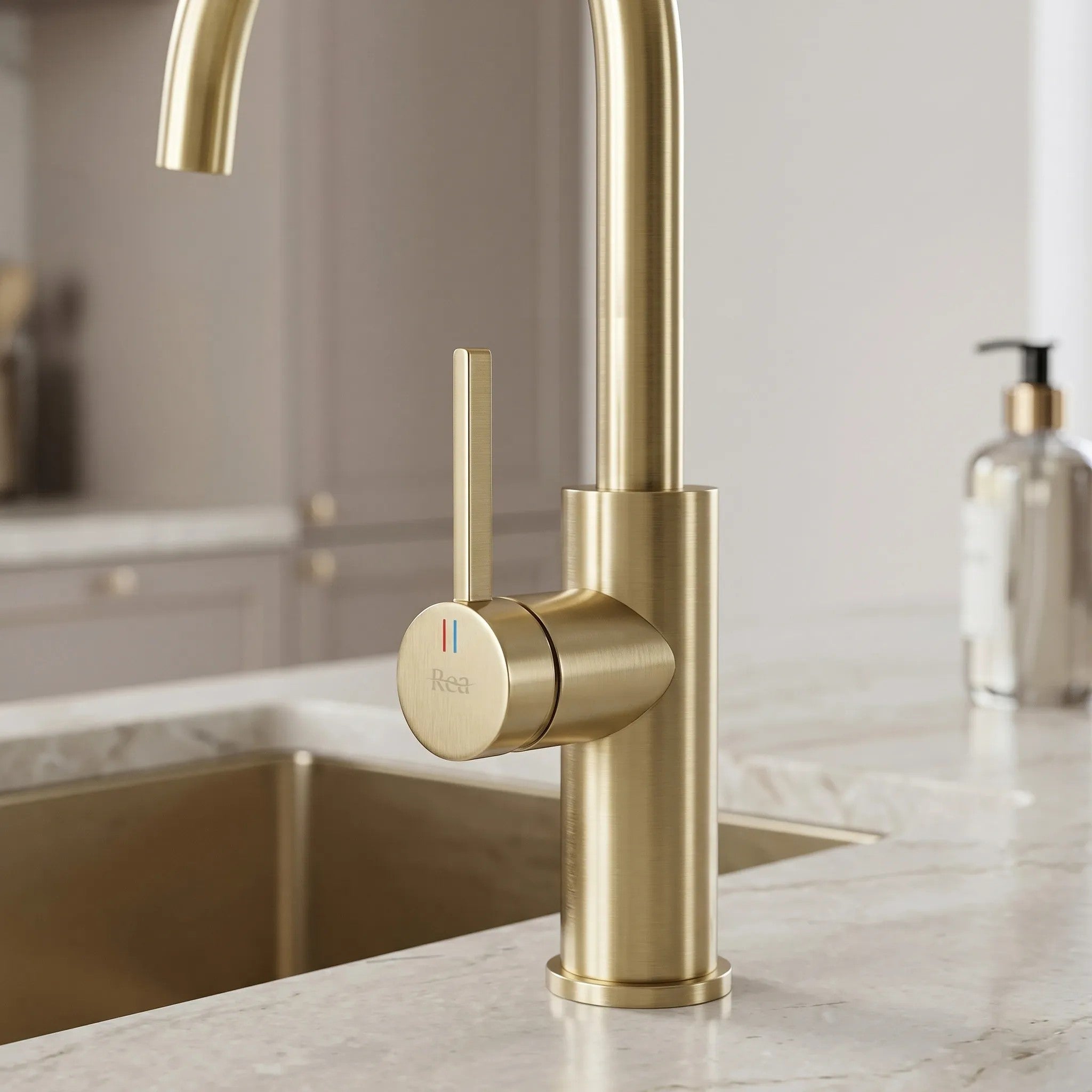 Konyhai Csaptelep REA Rivo Brush Gold 6