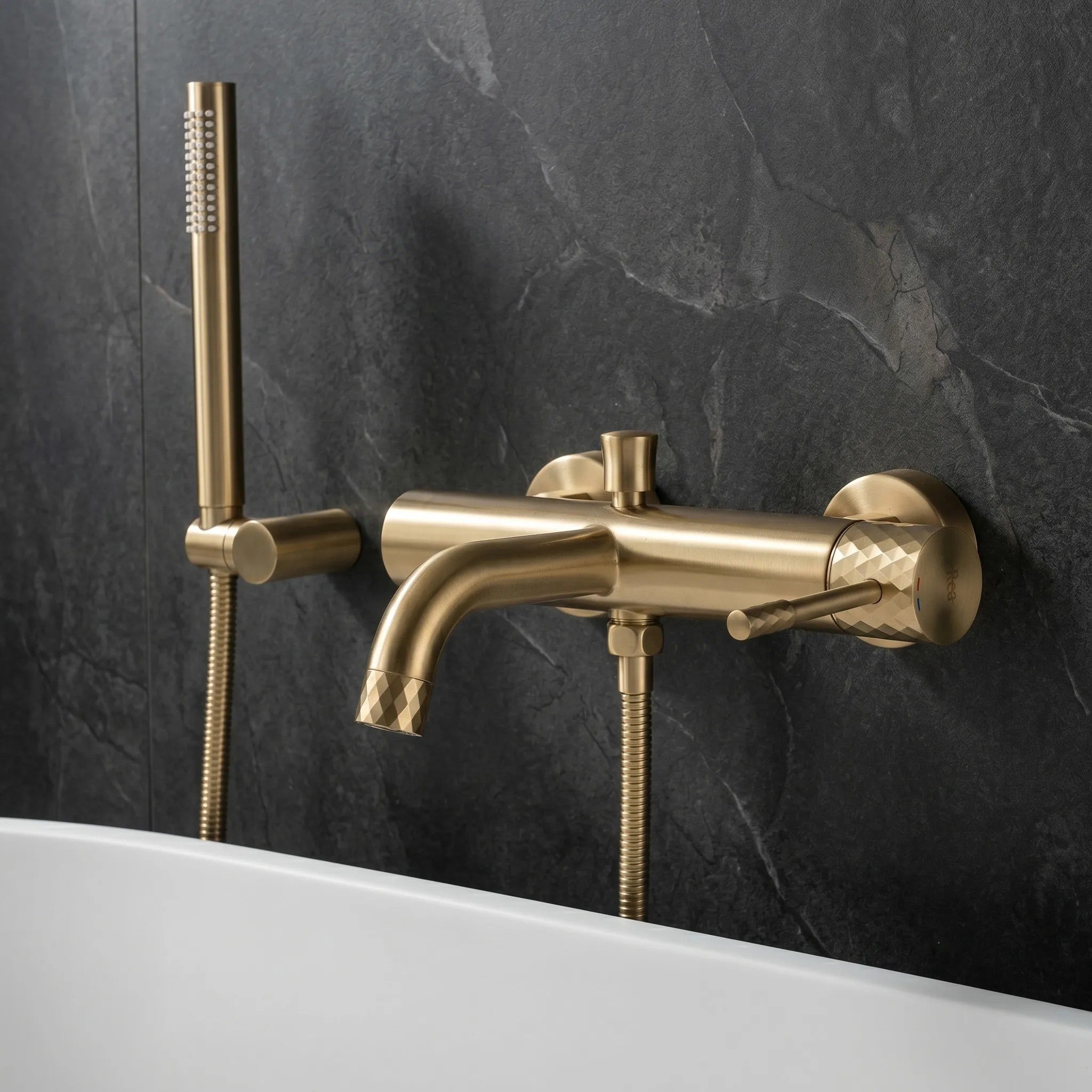 Fürdőkád Csaptelep Rea Lungo Diamond Brush Gold 7
