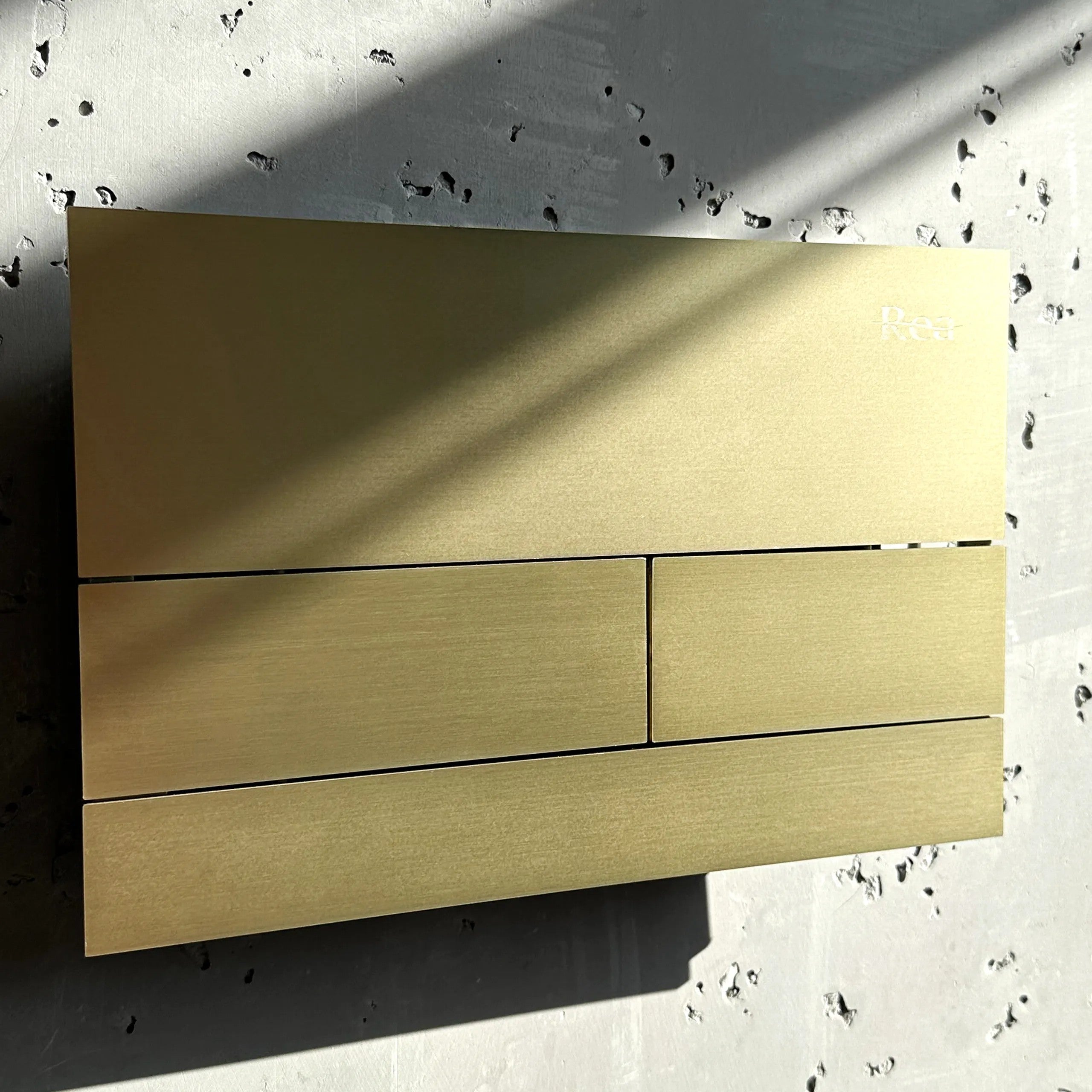Falba Építhető Wc Tartály K011A-Q T Brush Gold 8