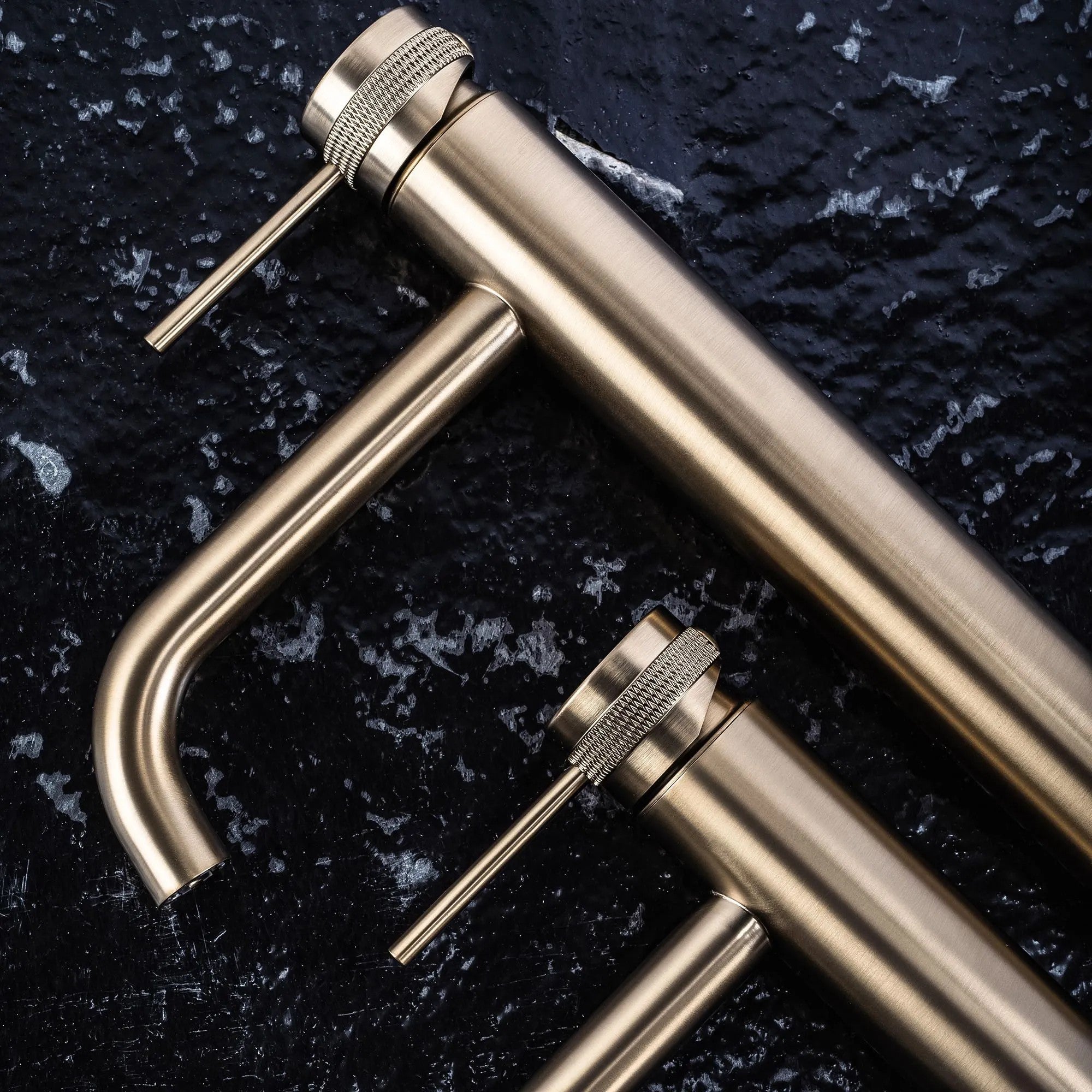 Fürdőszobai Csaptelep Rea Lungo Grip Brush Gold Low 8