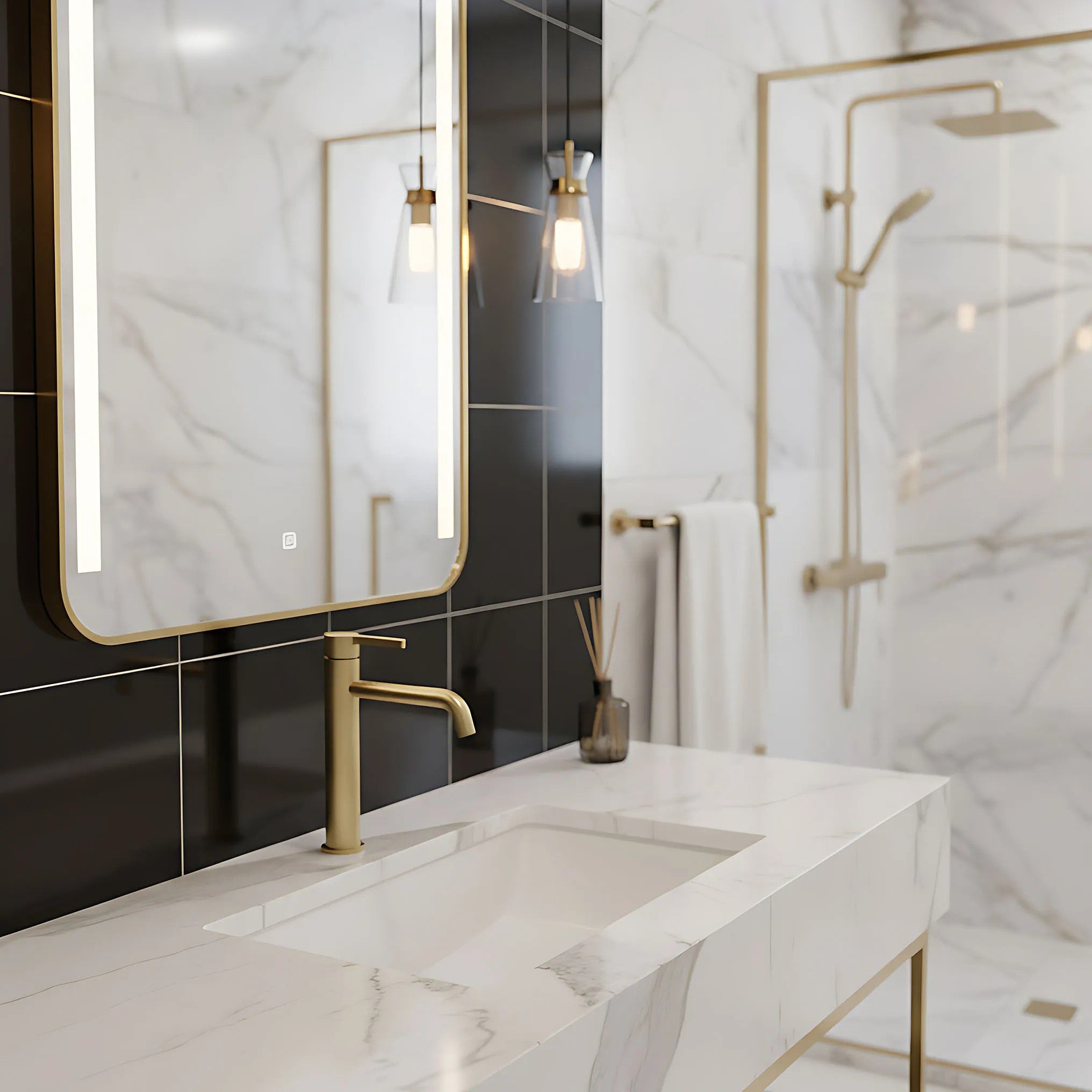 Fürdőszobai Csaptelep Rea Foster Brush Gold High 9