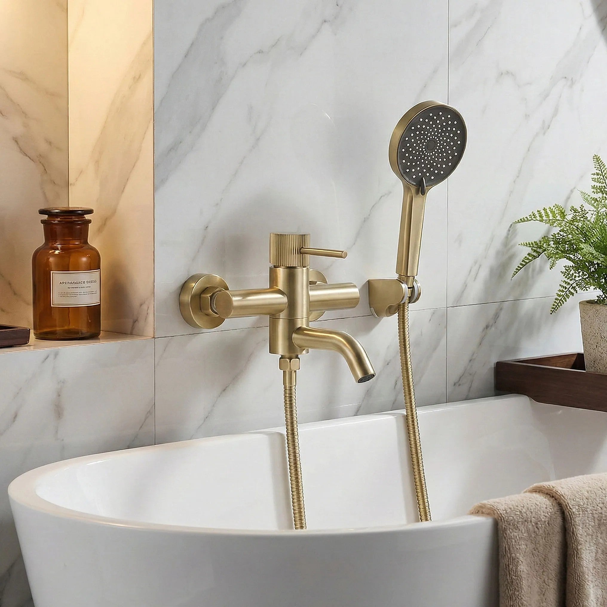 Fürdőkád Csaptelep Rea Lungo Stripe Gold Brush 9
